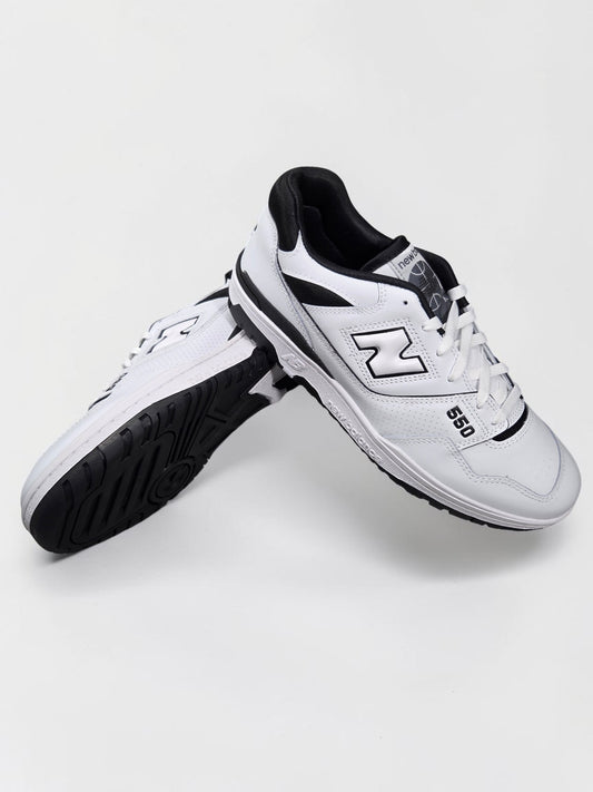 New Balance BB 550 blanche et noire blanc vue de profil