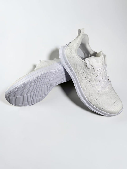 Under Armour Velociti 4 blanc vue de profil
