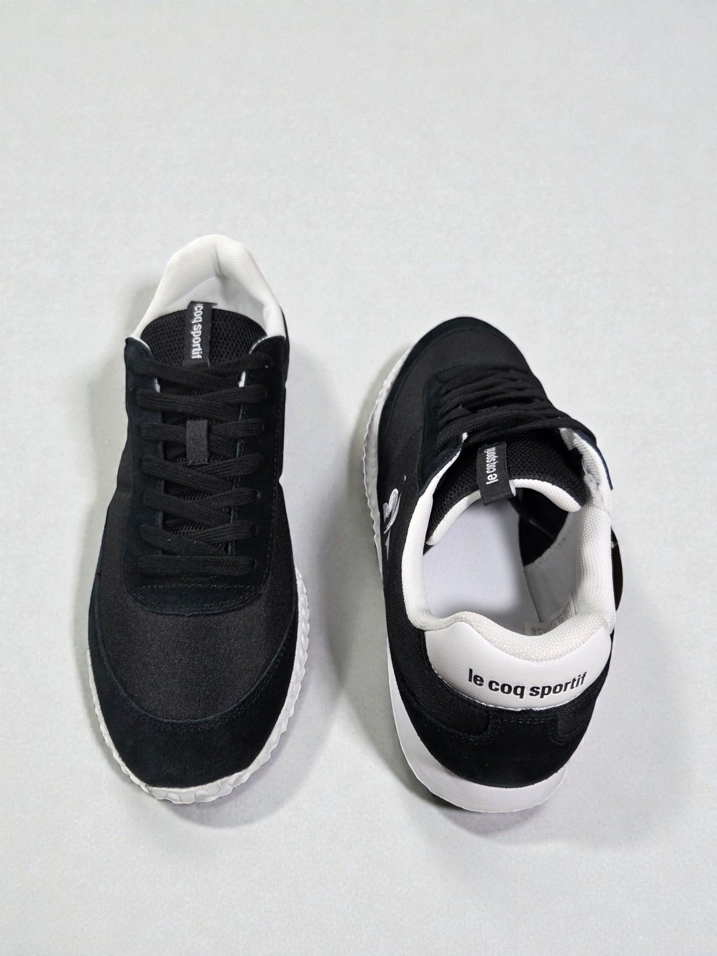 Le Coq Sportif Veloce 2 noir noir détail logo