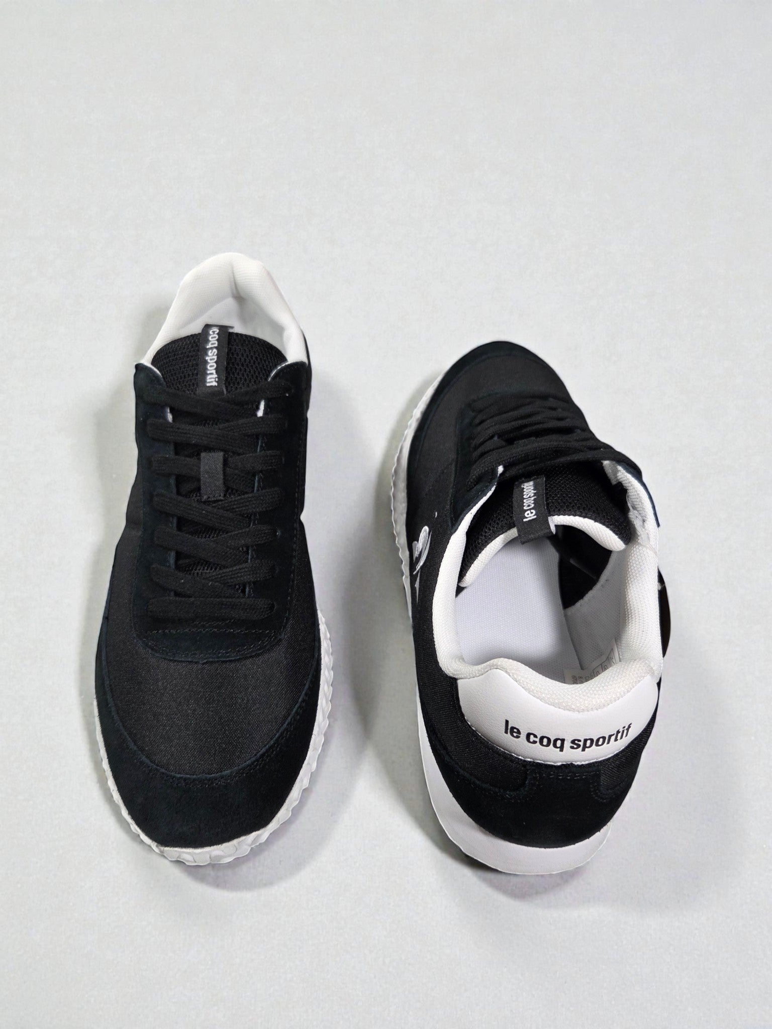 Le Coq Sportif Veloce 2 noir noir détail logo