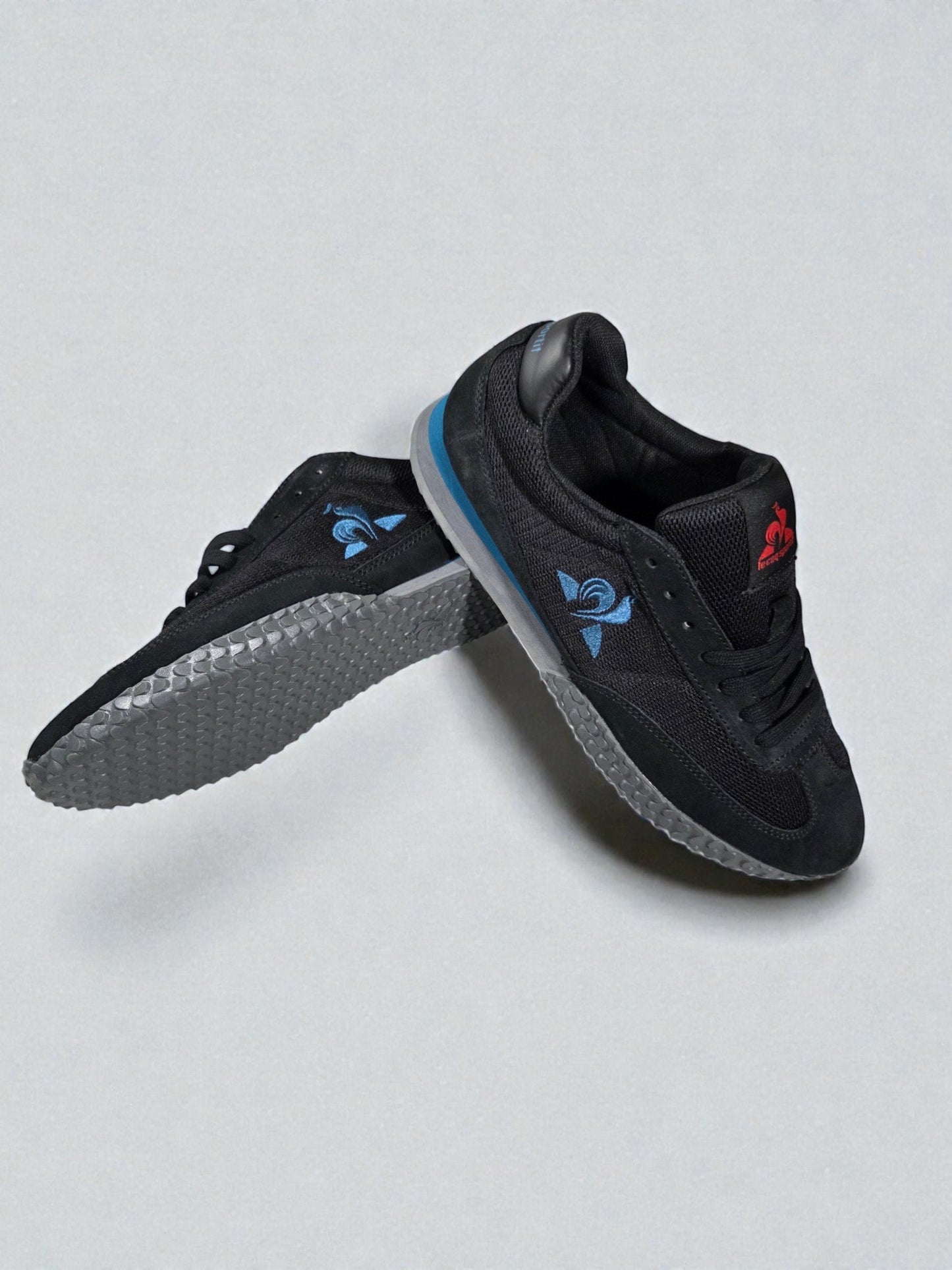 Le Coq Sportif Veloce tricolor dark noir vue de profil