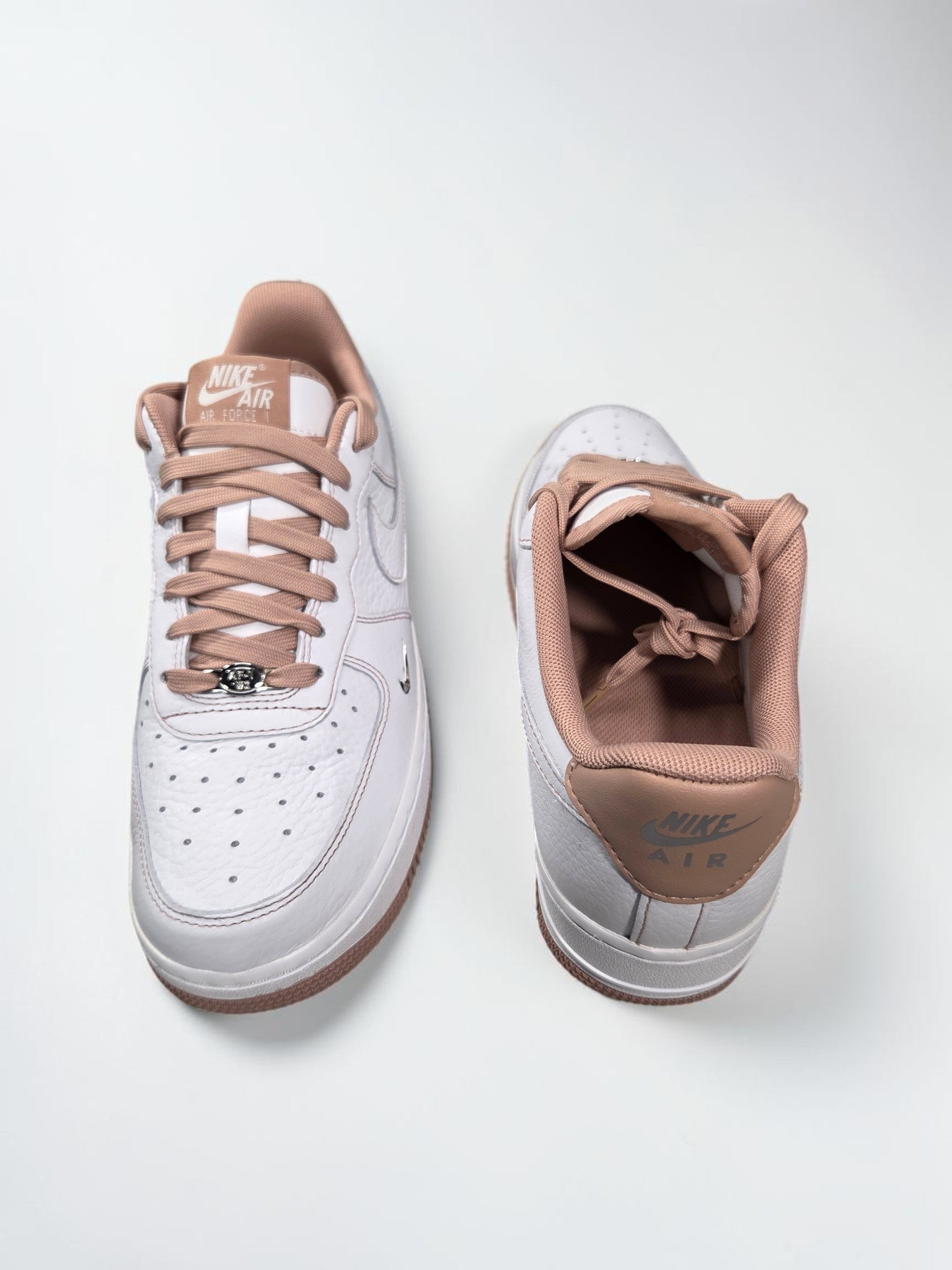 Nike Air Force 1 '07 Mini Jewel blanc détail logo