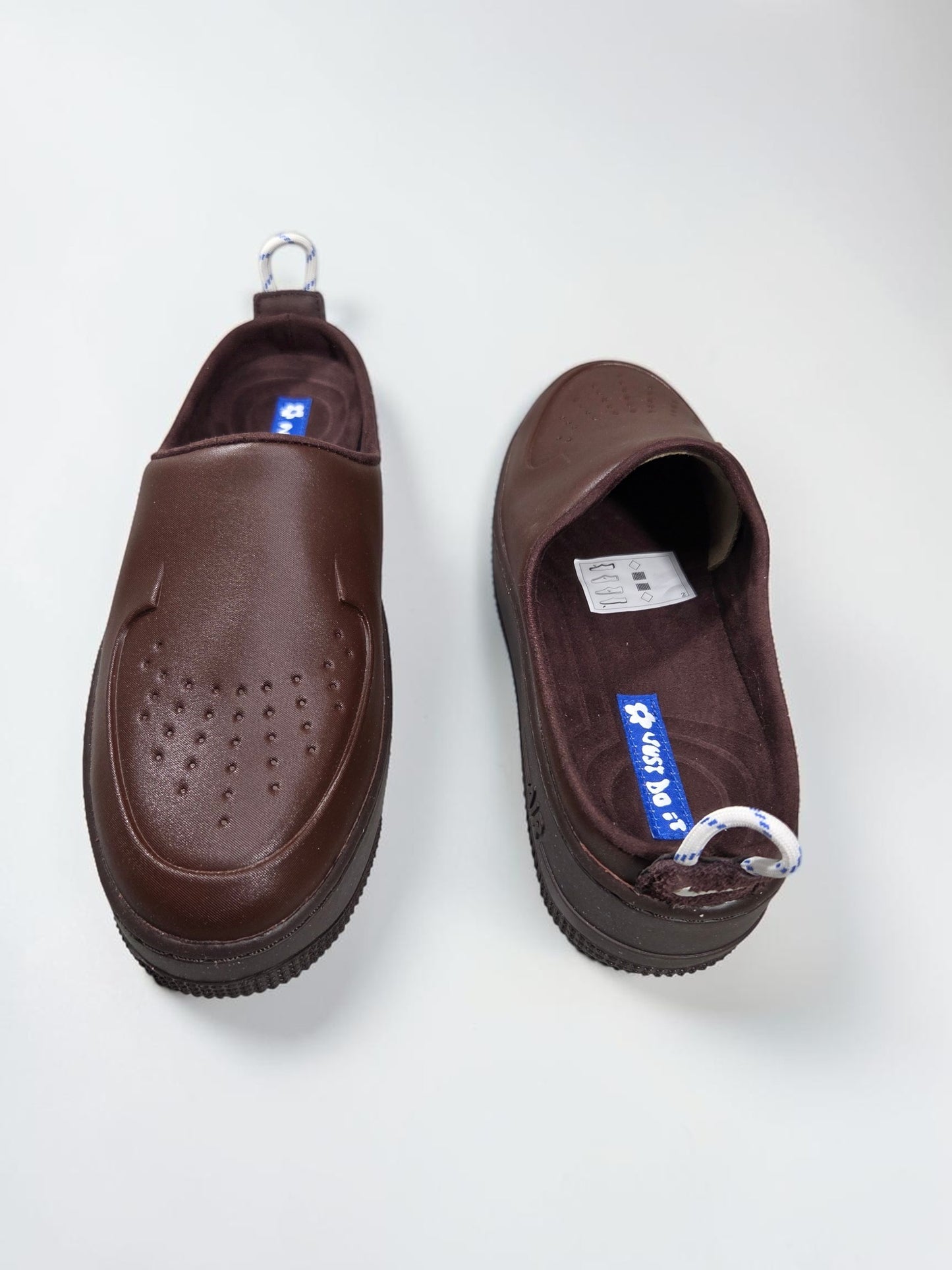 Nike Air Force 1 Lover Wild marron suède détail logo