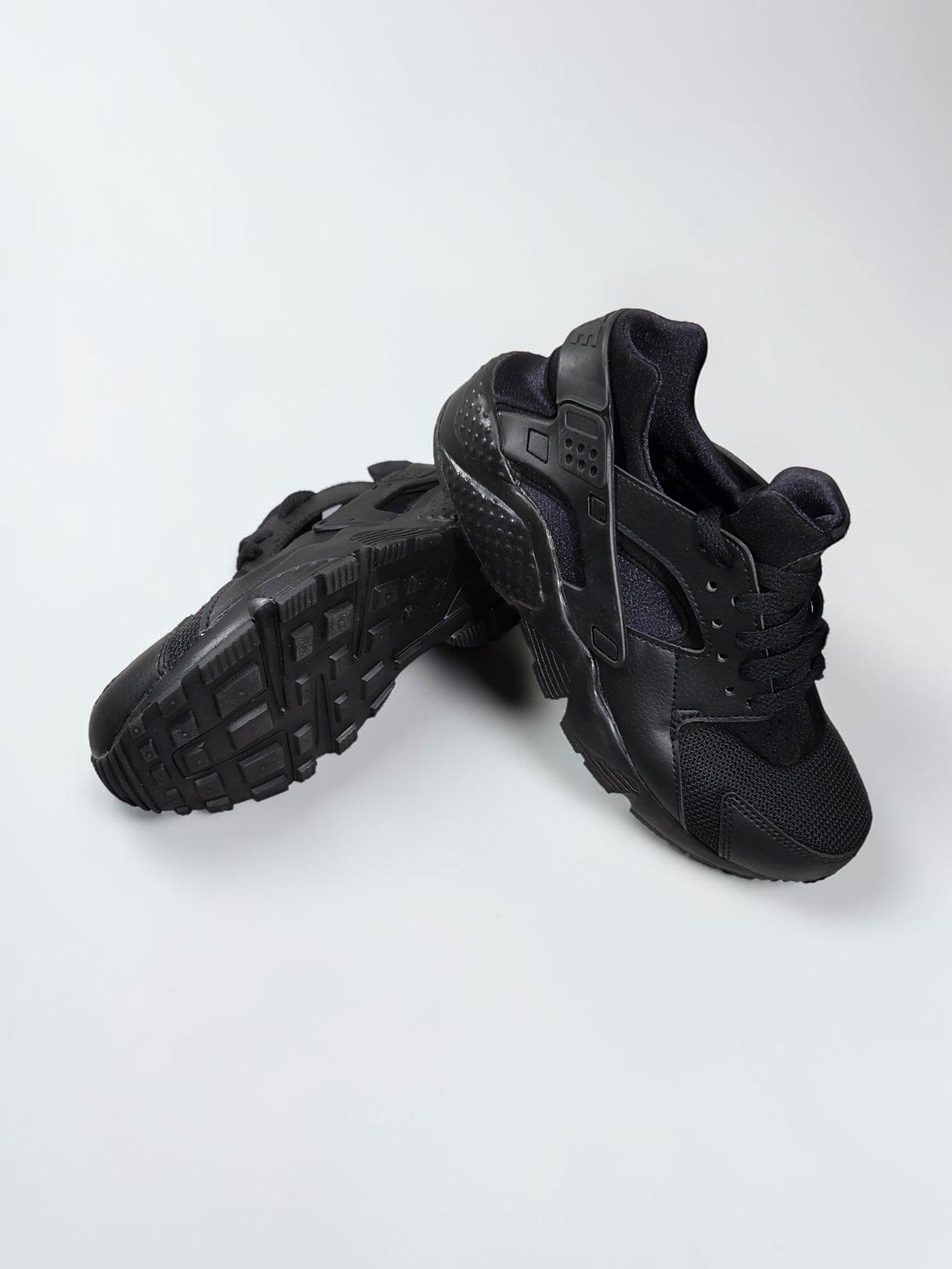 Nike Huarache Run GS noire noir vue de profil