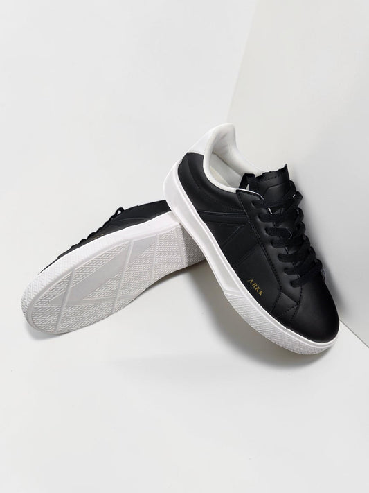 ARKK Copenhagen Essence black noir vue de profil