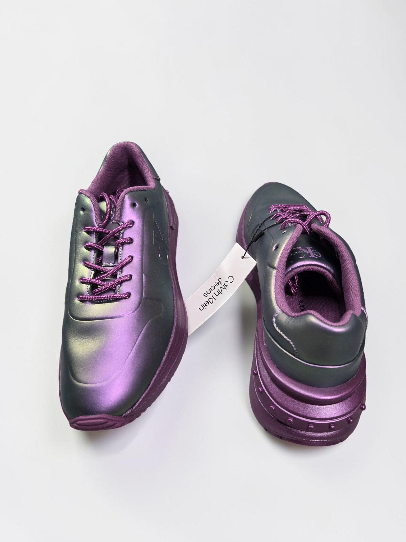 Calvin Klein Purple violet détail logo