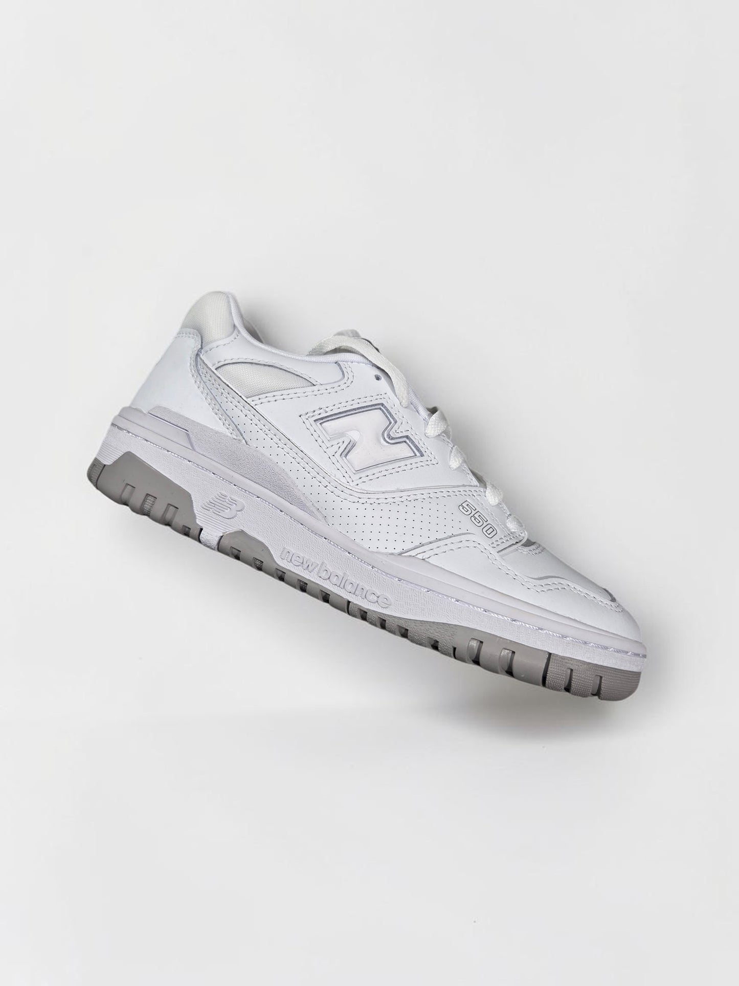 New Balance BB 550 blanche blanc vue trois quarts