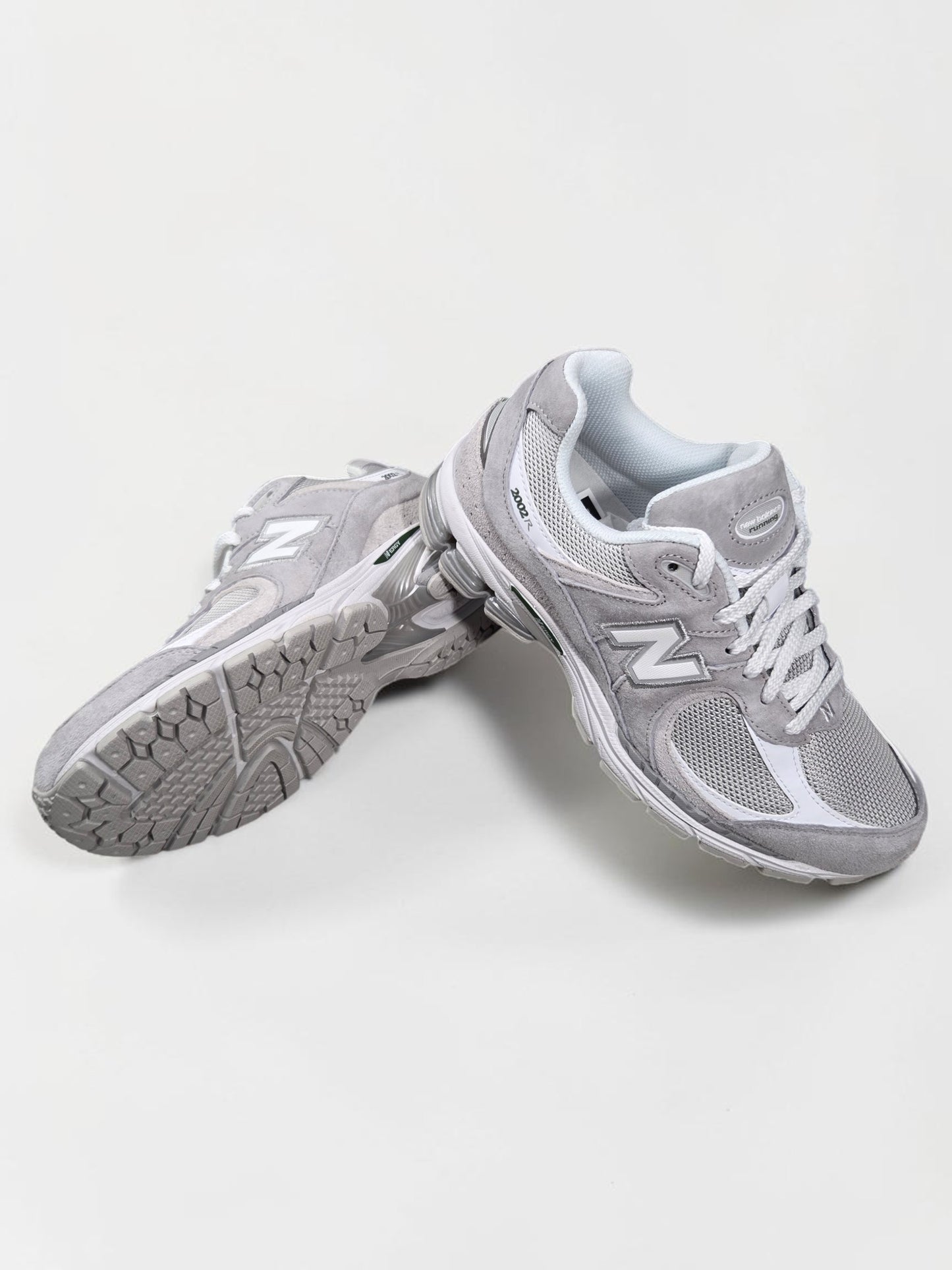 New Balance U2002 grise gris vue de profil