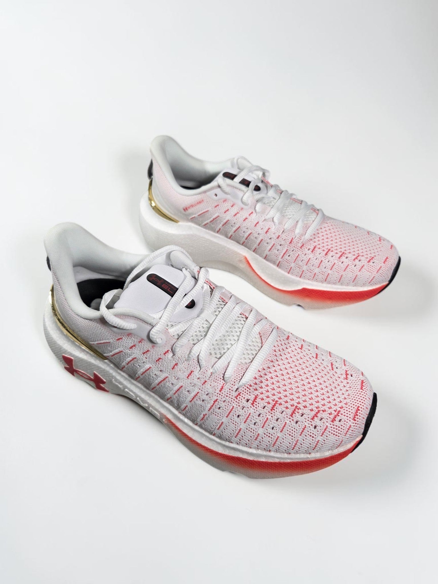 Under Armour Infinite Elite blanc vue de dessus