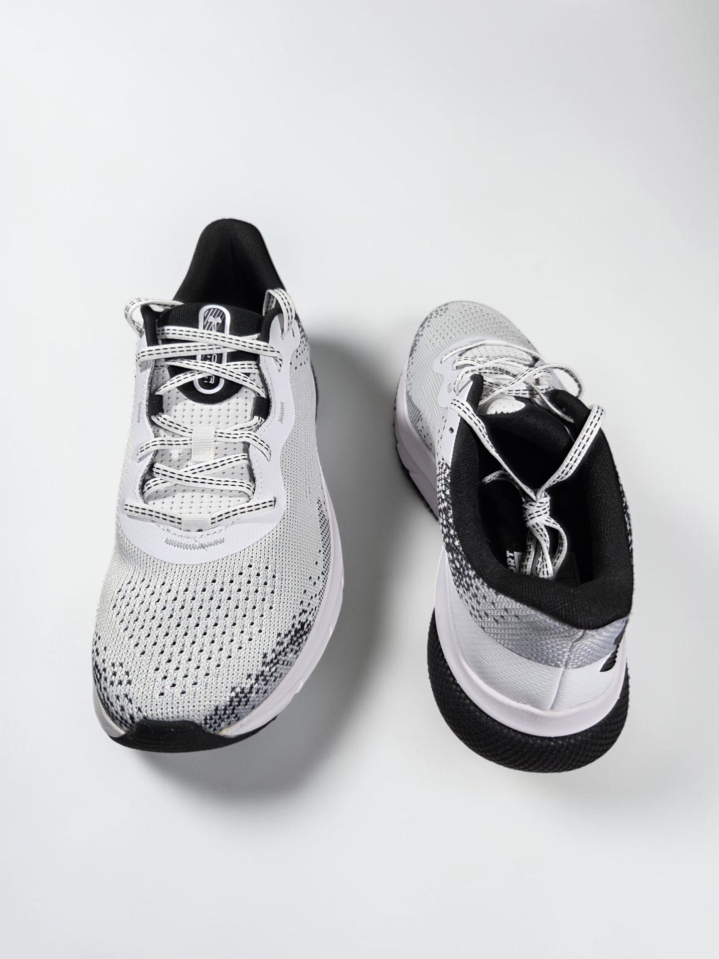 Under Armour Turbulence 2 blanc détail logo