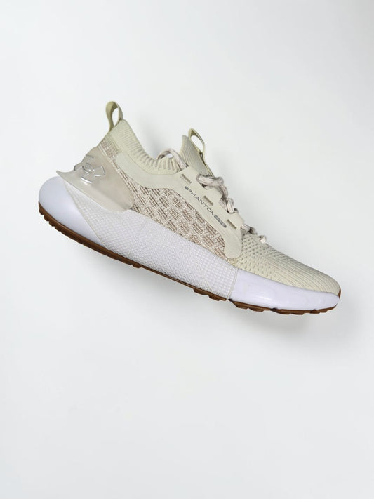Under Armour Phantom 3 beige vue trois quarts