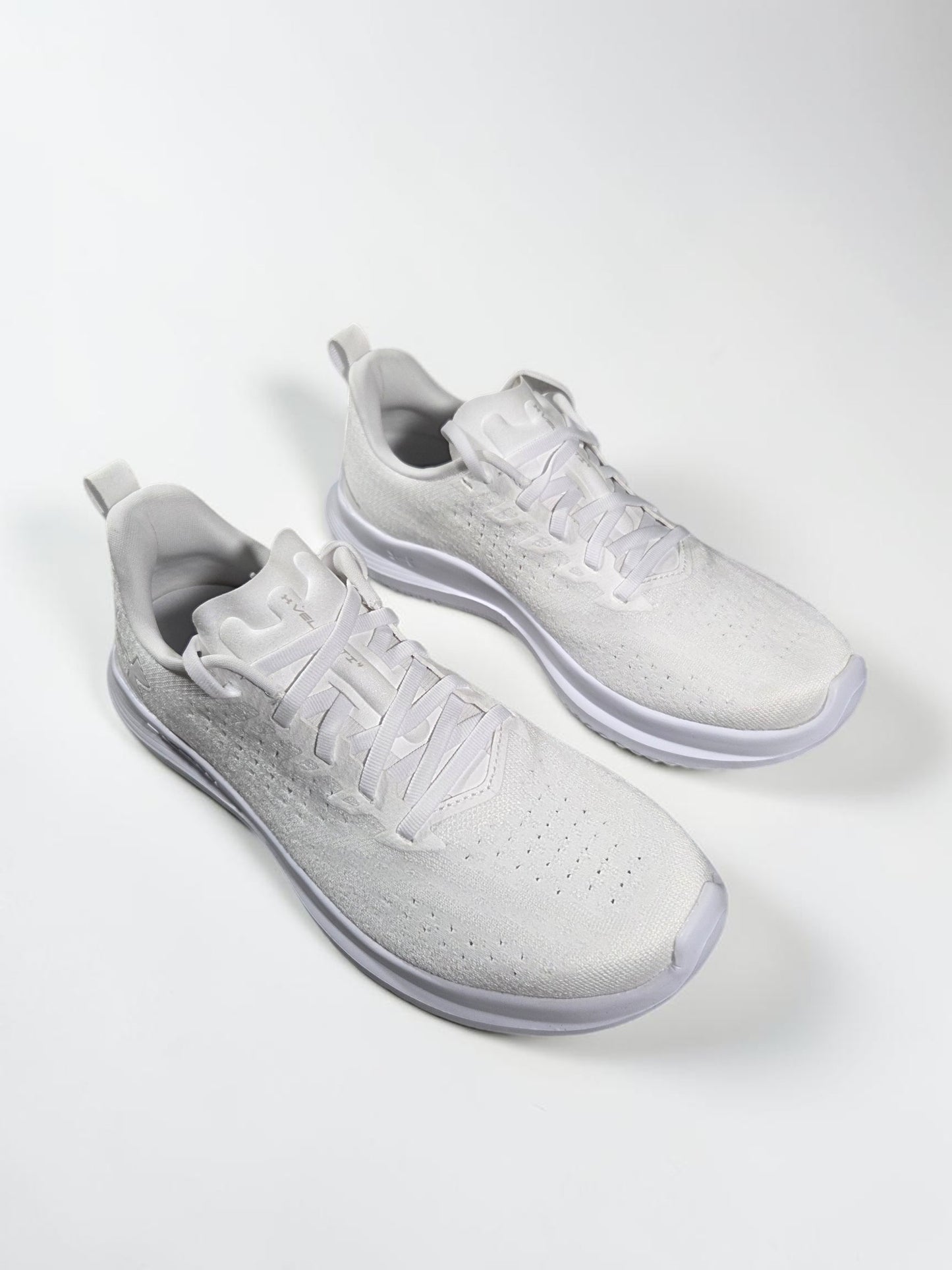 Under Armour Velociti 4 blanc vue de dessus