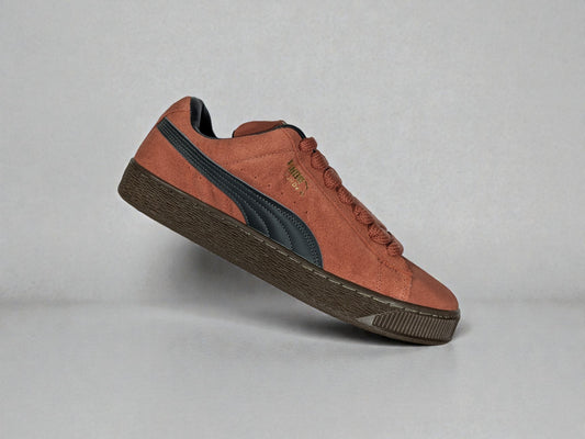 Puma Suede XL noir vue trois quarts