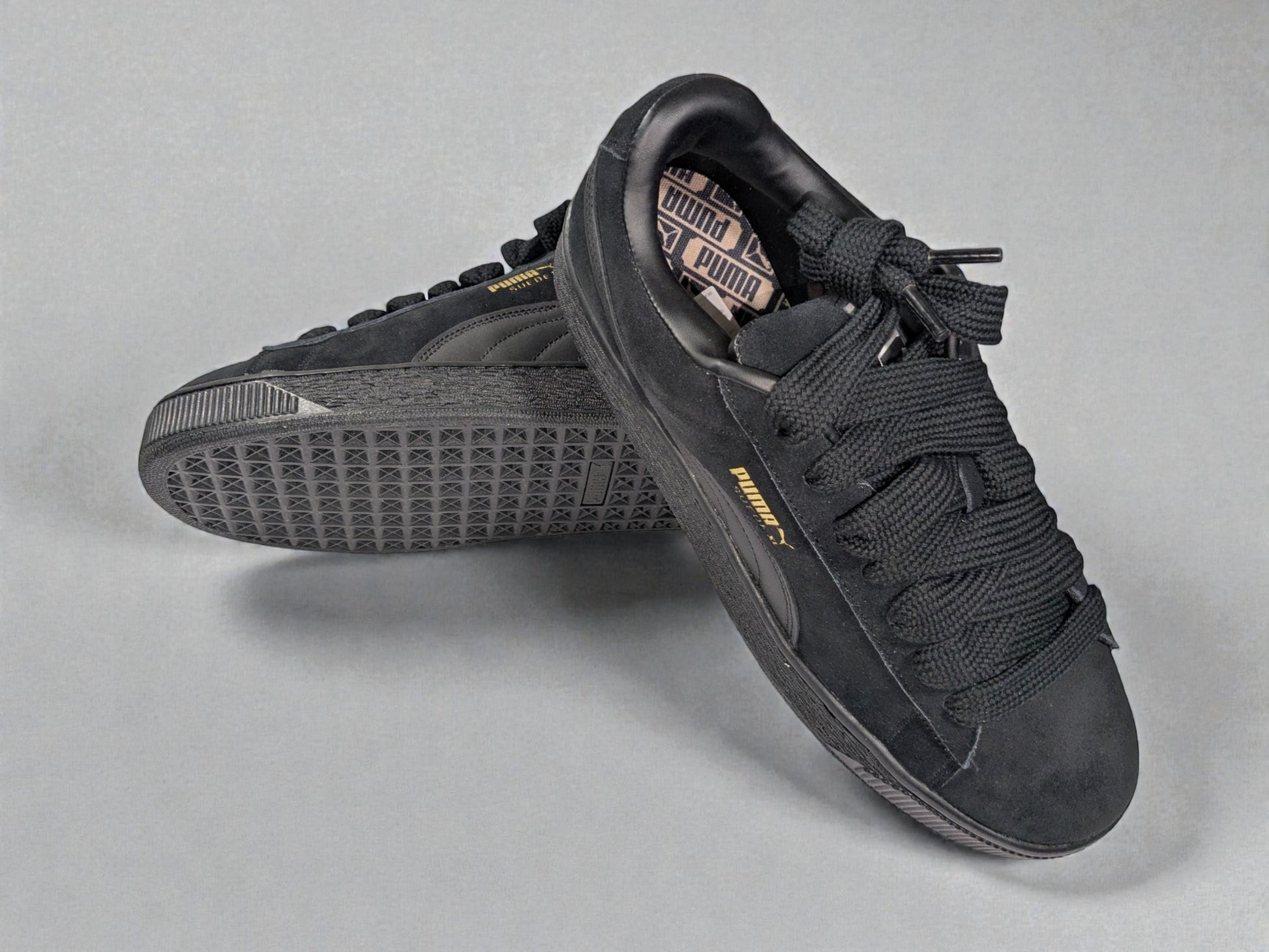 Puma Suede XL noir vue de profil