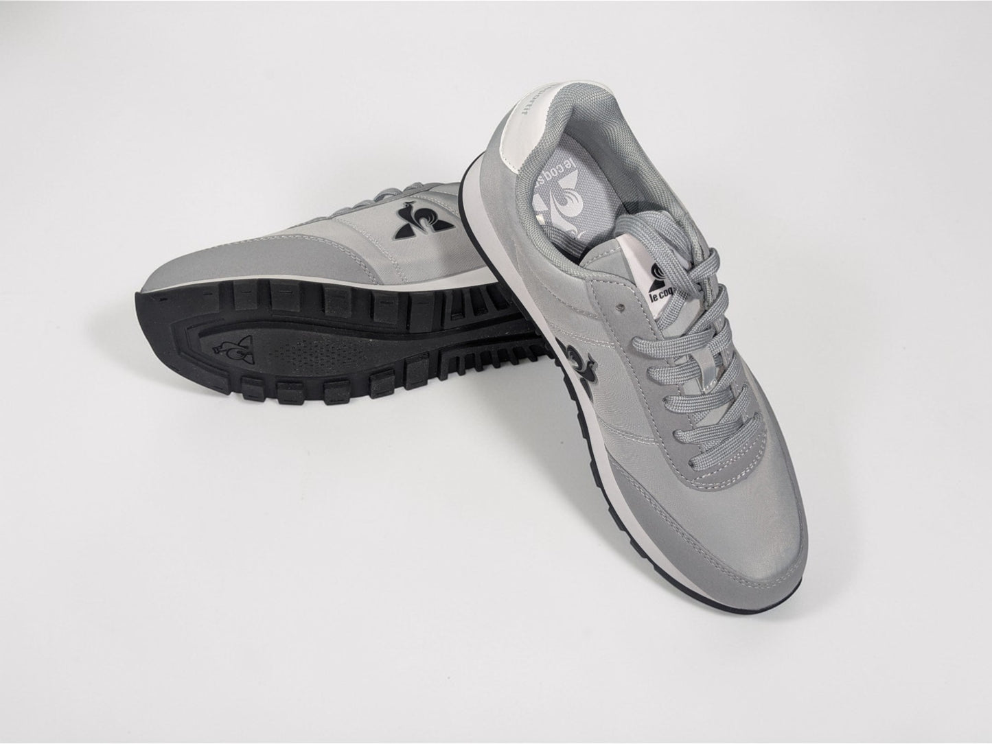 Le Coq Sportif Racerone 2 gris vue de profil