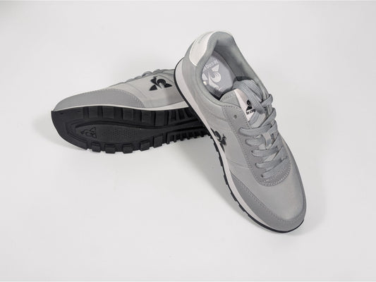Le Coq Sportif Racerone 2 gris vue de profil