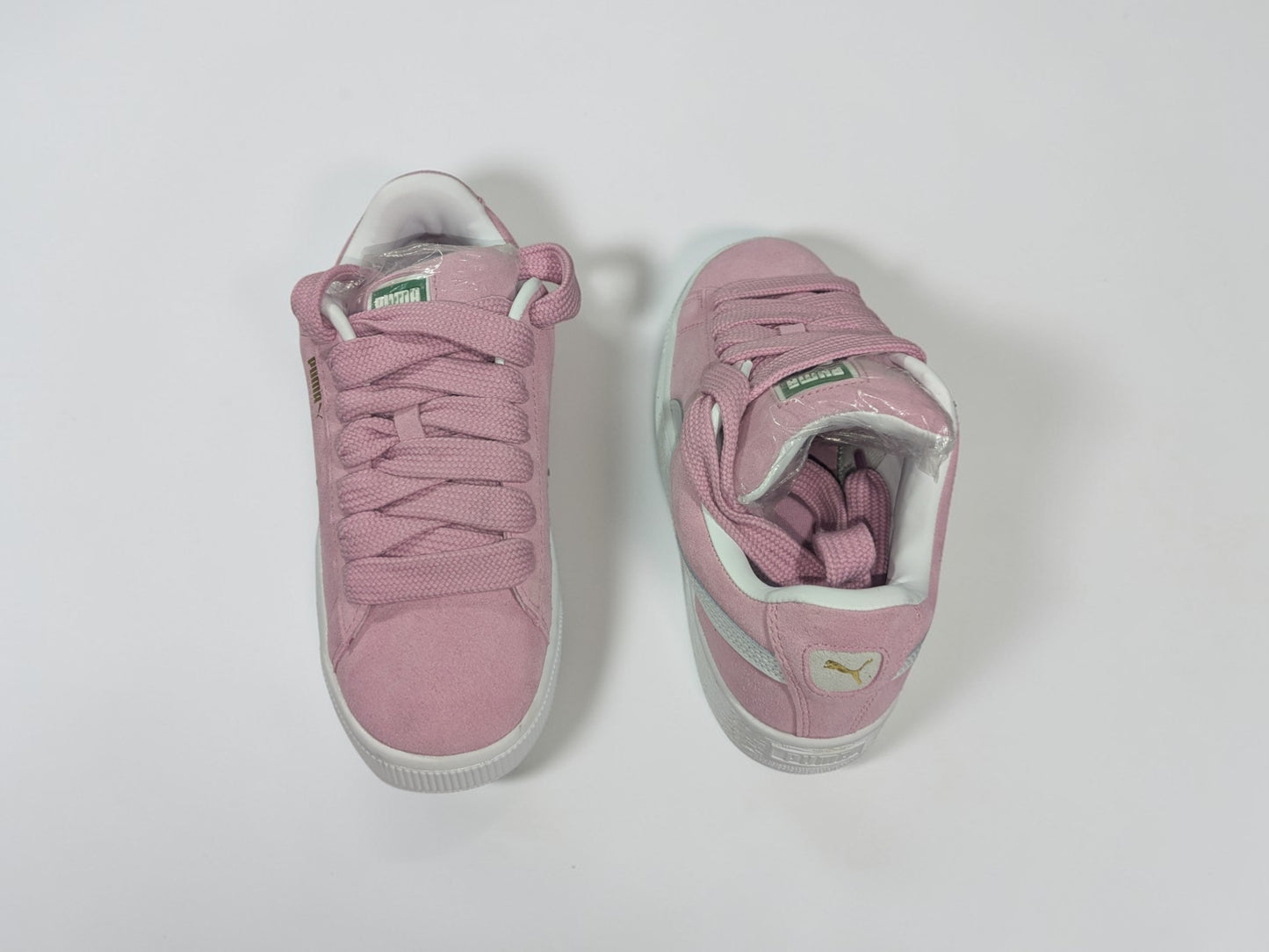 Puma Suede XL blanc détail logo