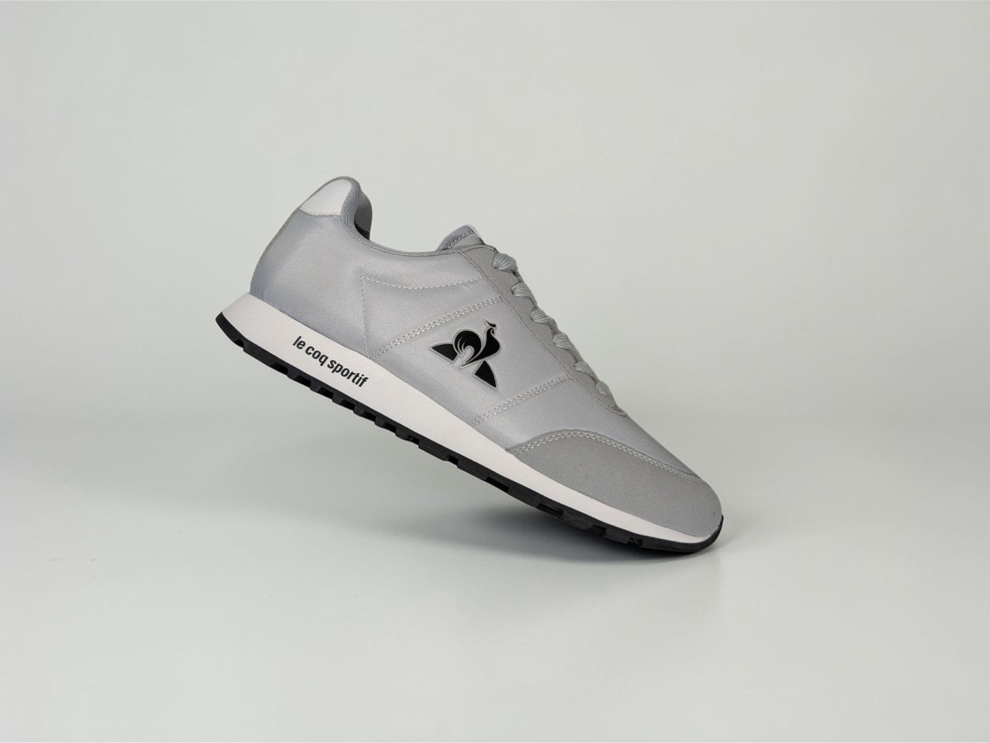 Le Coq Sportif Racerone 2 gris vue trois quarts