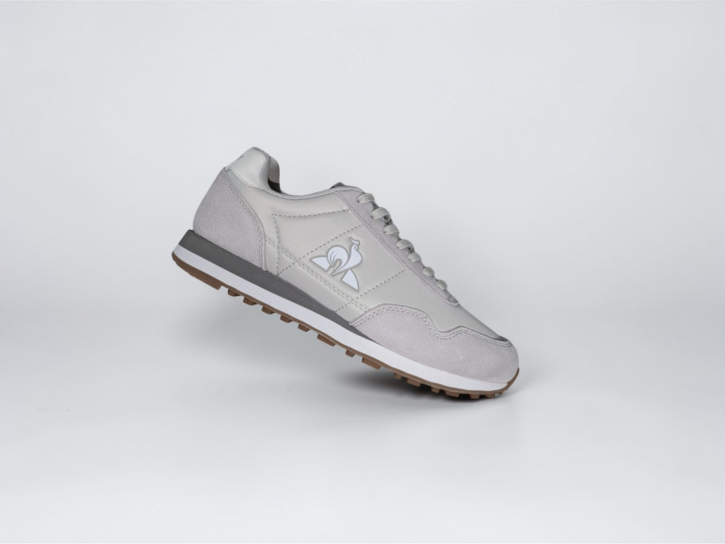 Le Coq Sportif Astra 2 gris vue trois quarts