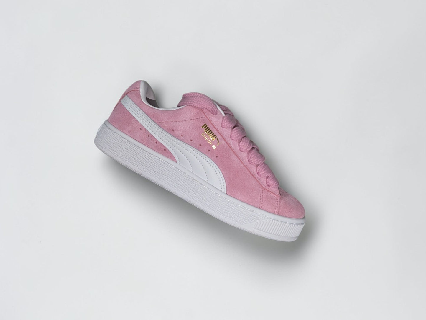 Puma Suede XL blanc vue trois quarts